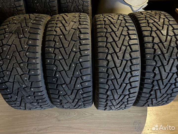 Pirelli Ice Zero 225/45 R18 и 245/40 R18 102T