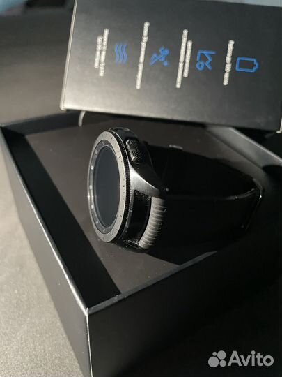 Умные часы Samsung Galaxy Watch 42 мм