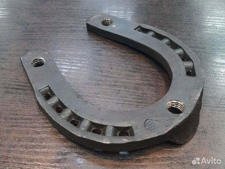 Подкова лошадиная