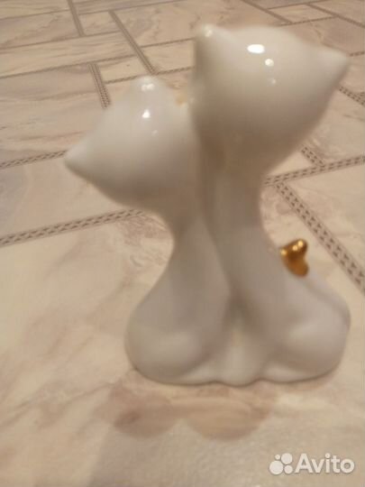 Статуэтка влюбленные кошки