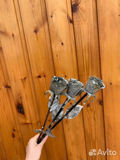 Роза из металла