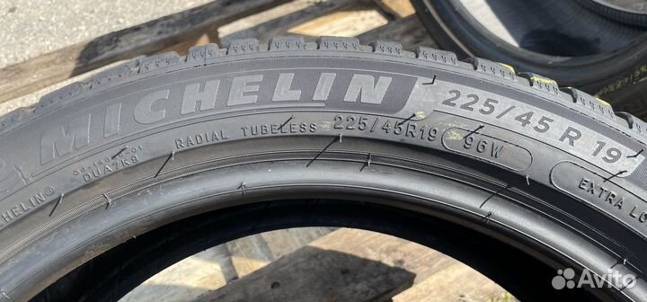 Michelin CrossClimate SUV 225/45 R19