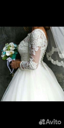 Свадебное платье