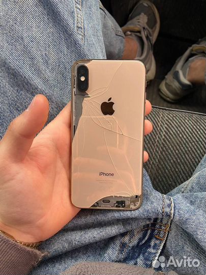 iPhone Xs, 64 ГБ