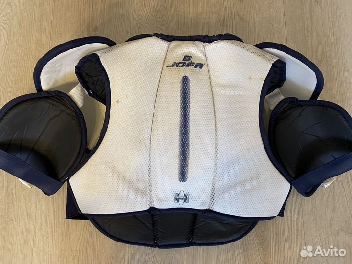 Нагрудник хоккейный jofa 9500