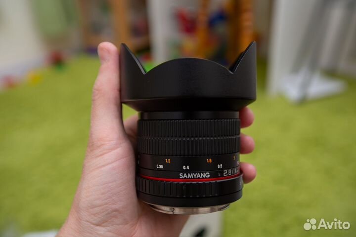 Объектив samyang 14mm (Canon EF)