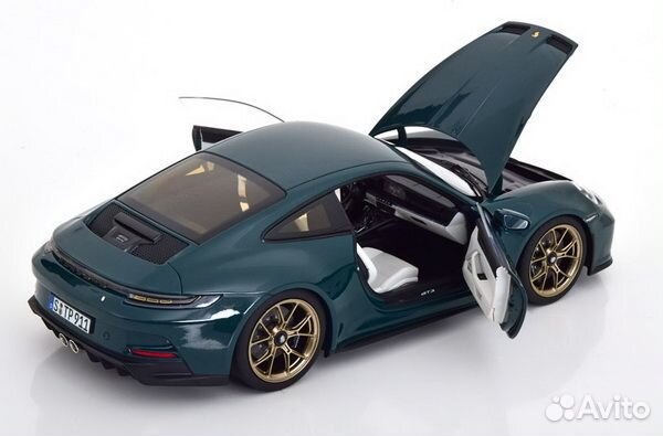 Porsche 911 (992II) GT3 1/18 Norev dark green