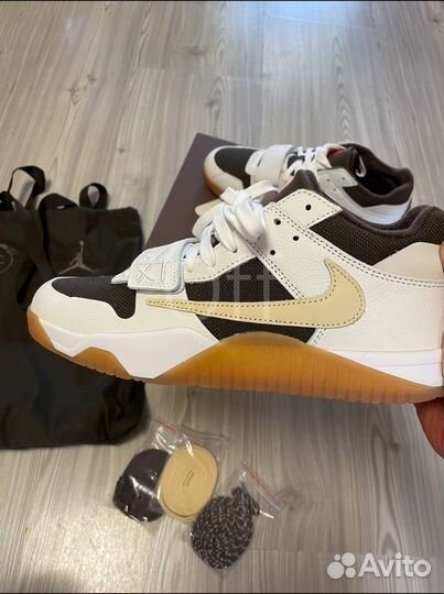 Travis Scott x Jordan Jumpman Jack «Sail»