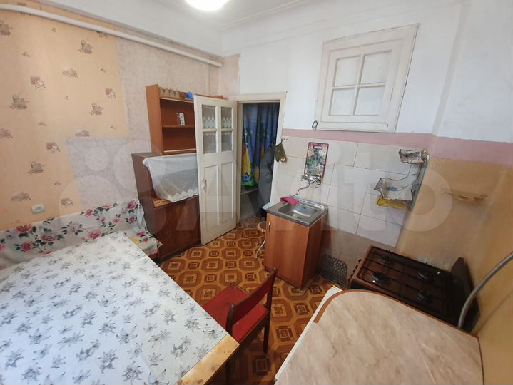 2-к. квартира, 57 м², 1/4 эт.