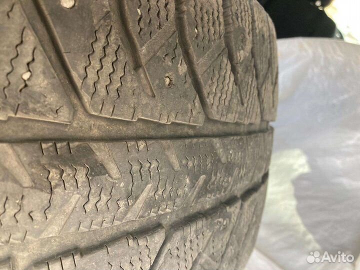 Bridgestone 613V 235/55 R18 104T
