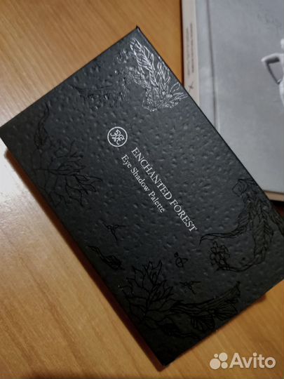 Палетка теней Rouge bunny rouge