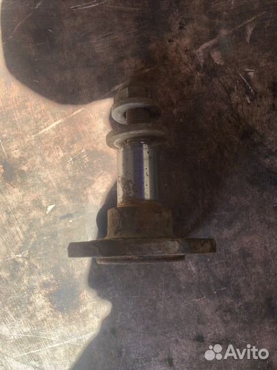 Цапфа задняя Форд Транзит