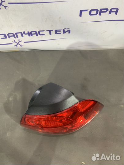 Фонарь задний правый наружный Volkswagen Golf