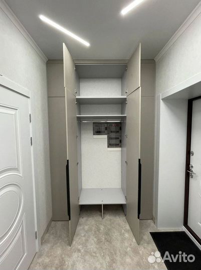 Шкаф распашной как IKEA