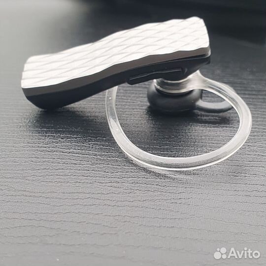 Bluetooth гарнитура с микрофоном