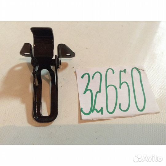 Toyota Land Cruiser 200 Замок капота