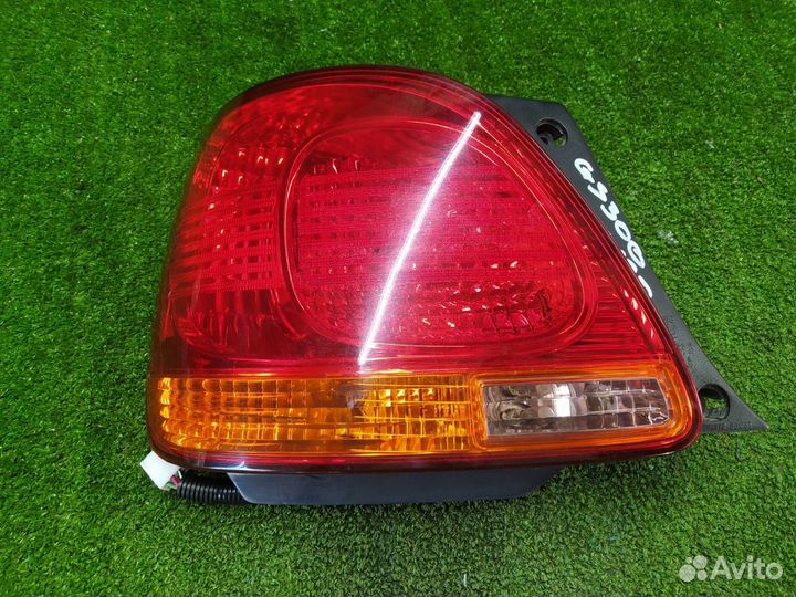 Стоп-сигнал задний левый Lexus Gs300