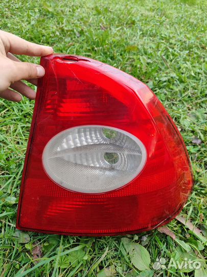 Задняя фара ford focus 2