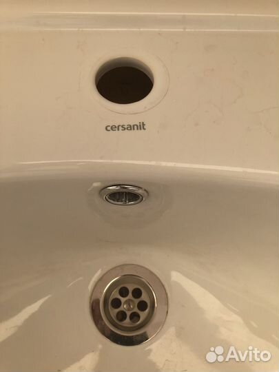 Раковина с тумбой с новостройки