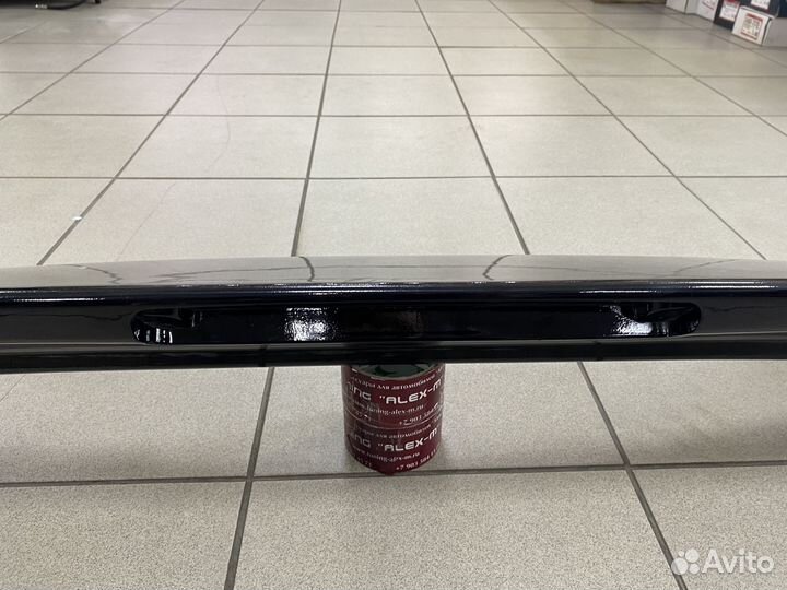 Спойлер чёрный без стопа /крепежа Land Cruiser 100