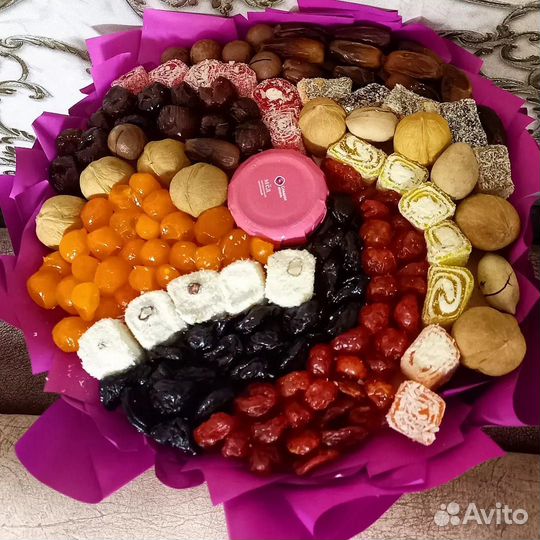 Съедобные букеты из сухофруктов
