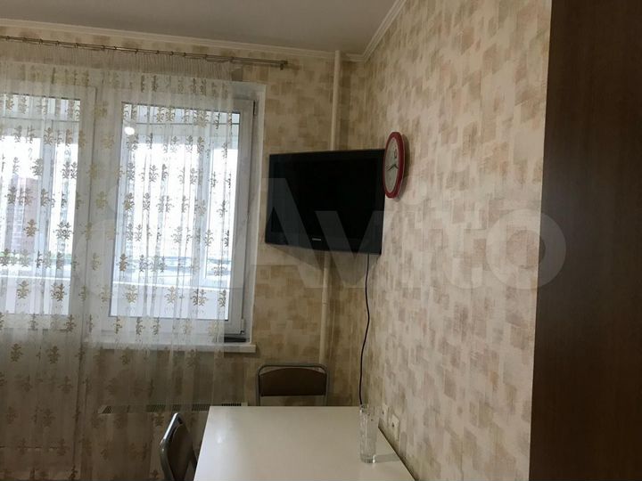 1-к. квартира, 42 м², 7/25 эт.