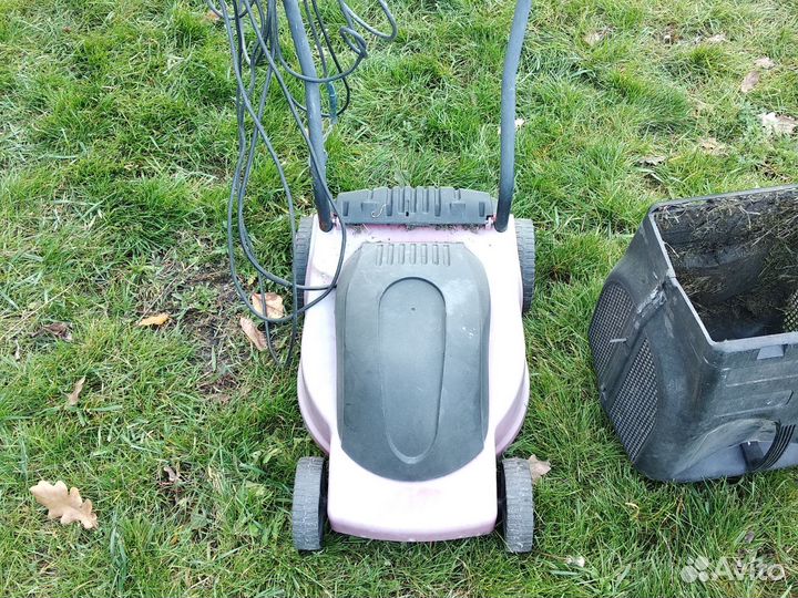 Газонокосилка электрическая