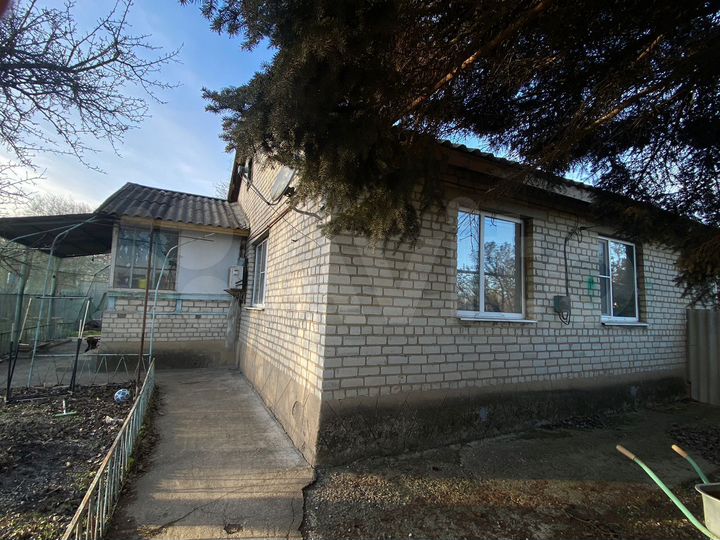 4-к. квартира, 92 м², 1/1 эт.