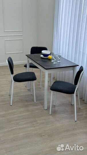 Комплект стол и 4 стула Обеденная группа