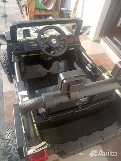 Детский электромобиль джип