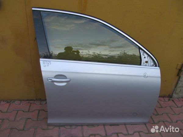 Дверь передняя правая Volkswagen Jetta 5 2006-2010