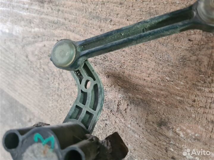 Датчик высоты дорожного просвета Ford Focus 3 2012