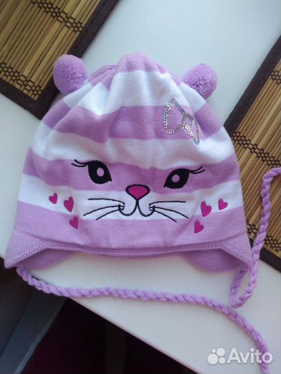 Шапка на девочку новая