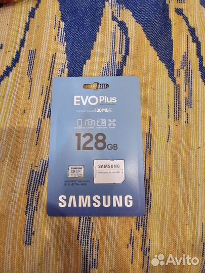 Карта памяти Samsung Micro sdxc 128Гб Evo Plus