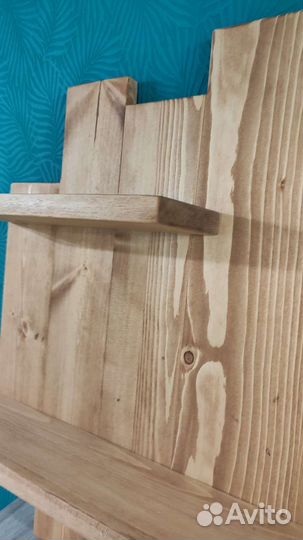 Полка настенная из массива