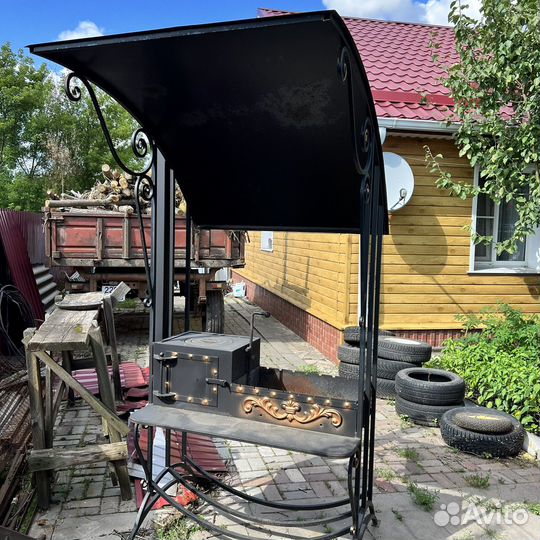Мангал с печью под казан и крышей