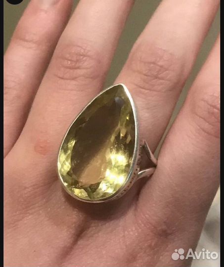 Серебряное кольцо с лимонным топазом