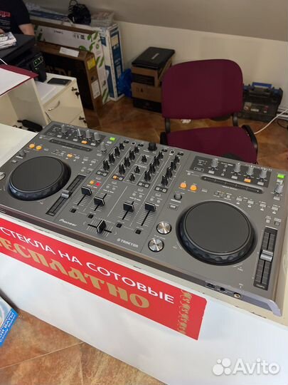 Dj контролер Pioneer DDJ-T1