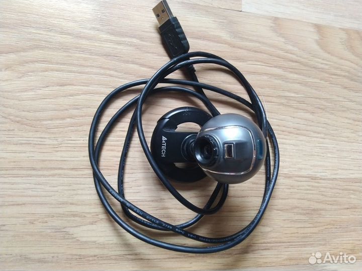 Веб камера с микрофоном