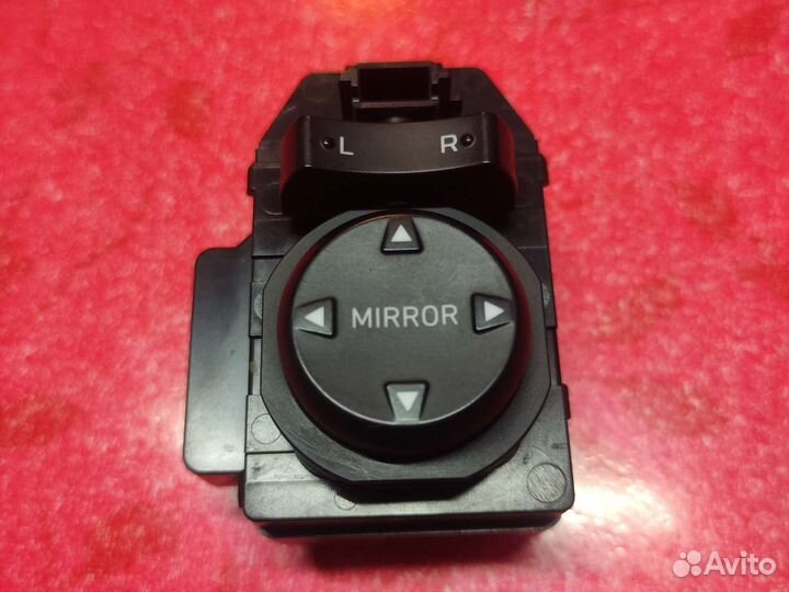 Блок регулировки зеркал Hyundai Solaris 2