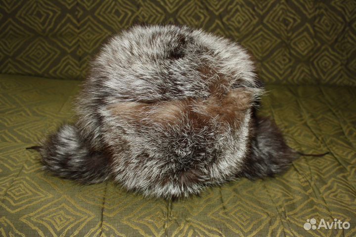 Женская меховая шапка