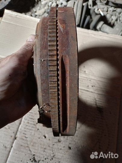 Маховик Volkswagen Golf MK4 AXP 1.4 16V