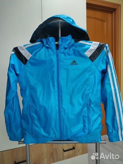 Спортивный костюм adidas p. 146