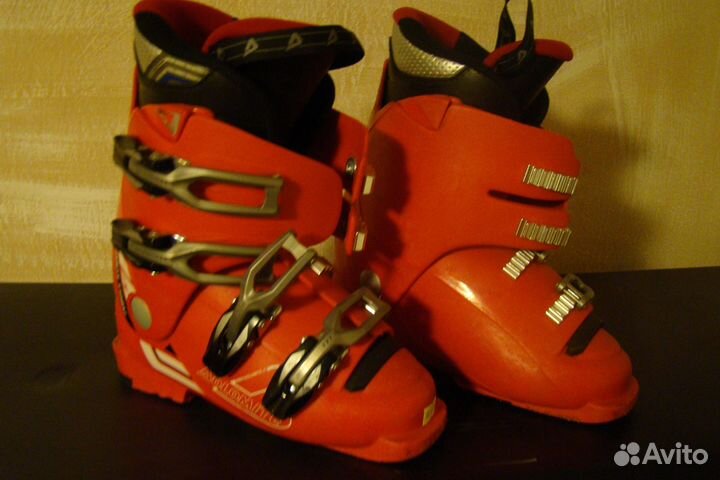 Горные лыжы с ботинками