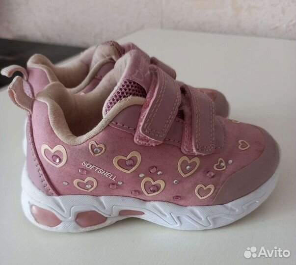 Кроссовки котофей 23