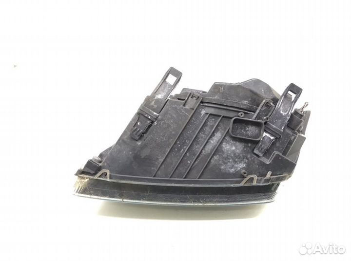 Фара Ford Focus 2 (2004-2011)