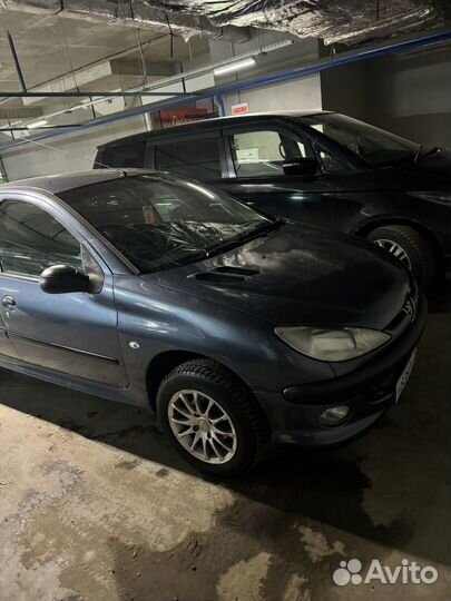 Аренда автомобиля пежо 206
