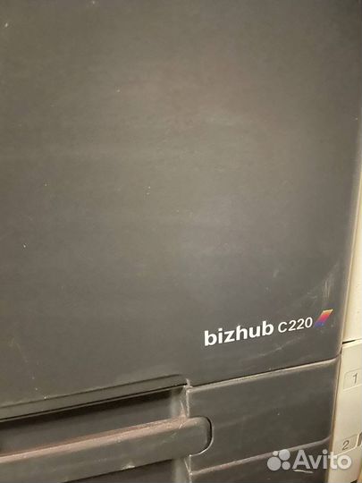 Принтер Konica Minolta Bizhub c220
