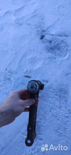 Продам рычаг передней подвески Волга