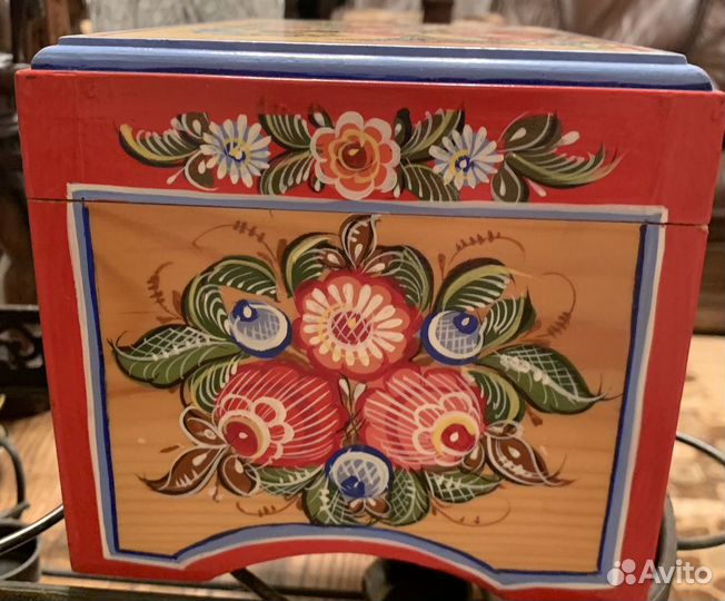 Авторская дереваяная шкатулка Осипова